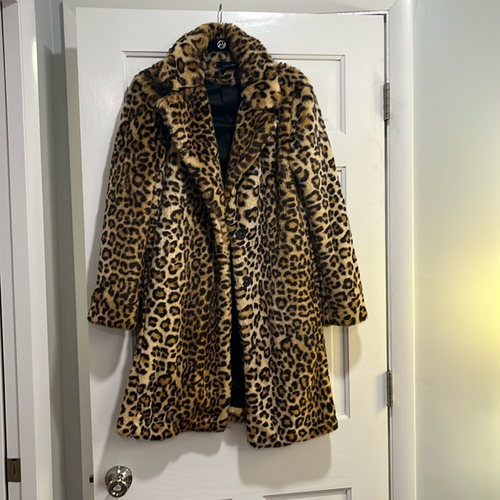 Zara leapord print coat M